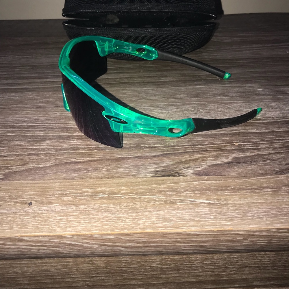 Men’s sunglasses!